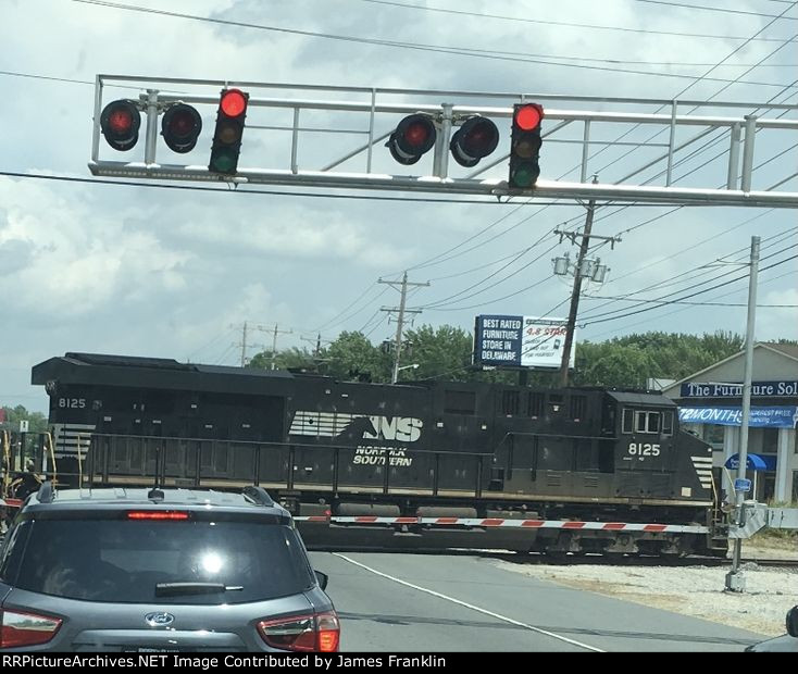 NS 8125,7557 south thru Bear, DE route 40